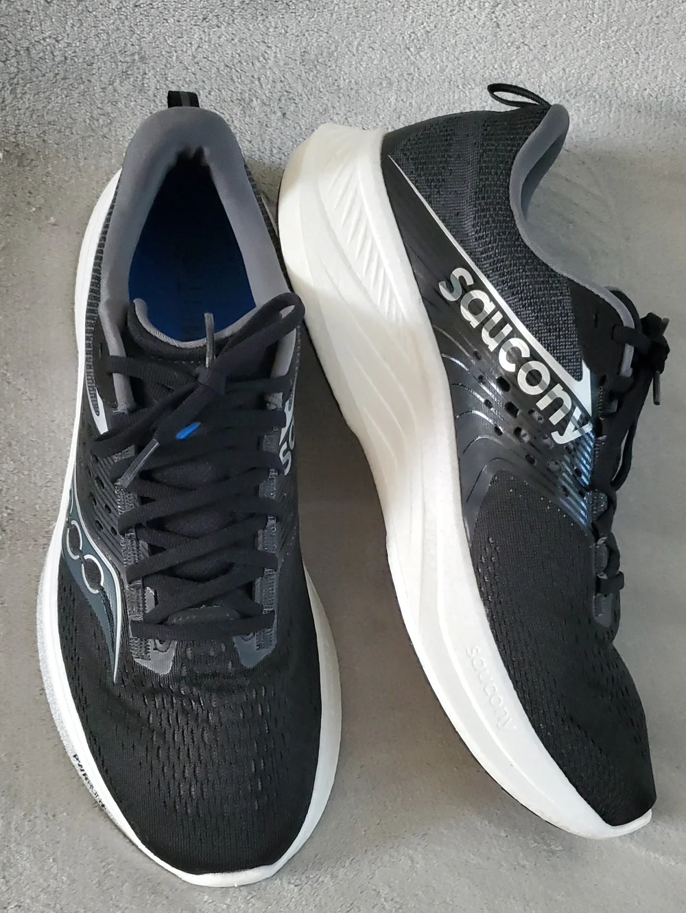 SAUCONY Ride 17 Form Fit Black/White Running Shoes MEN'S SIZE: 12